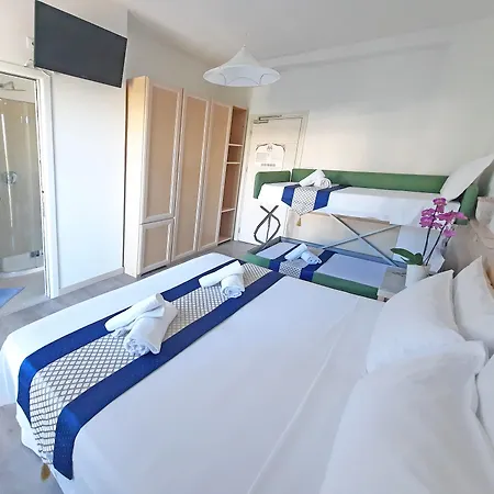 Margherita Hotel 3*